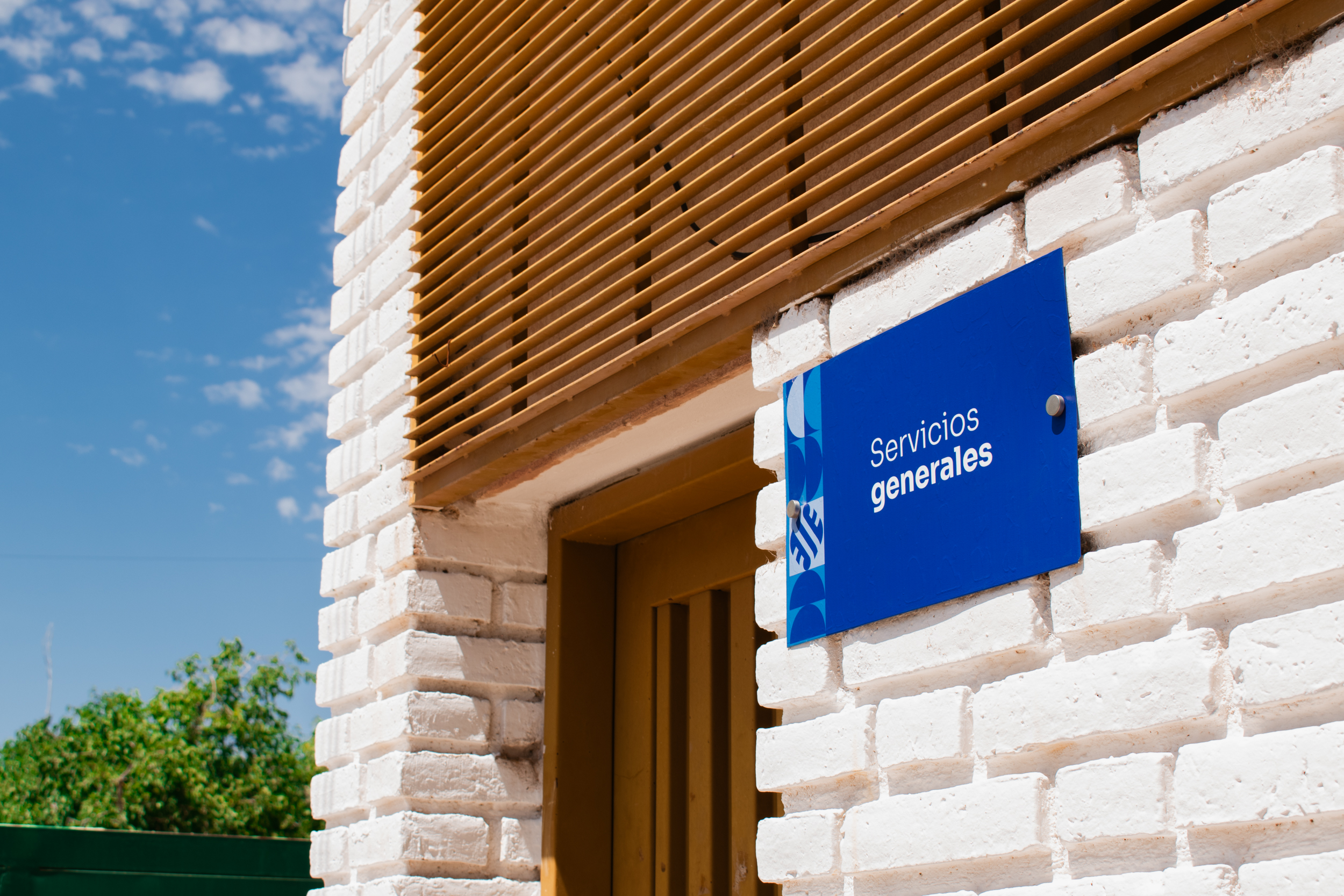 Sociales transita la última etapa de actualización de su señalética