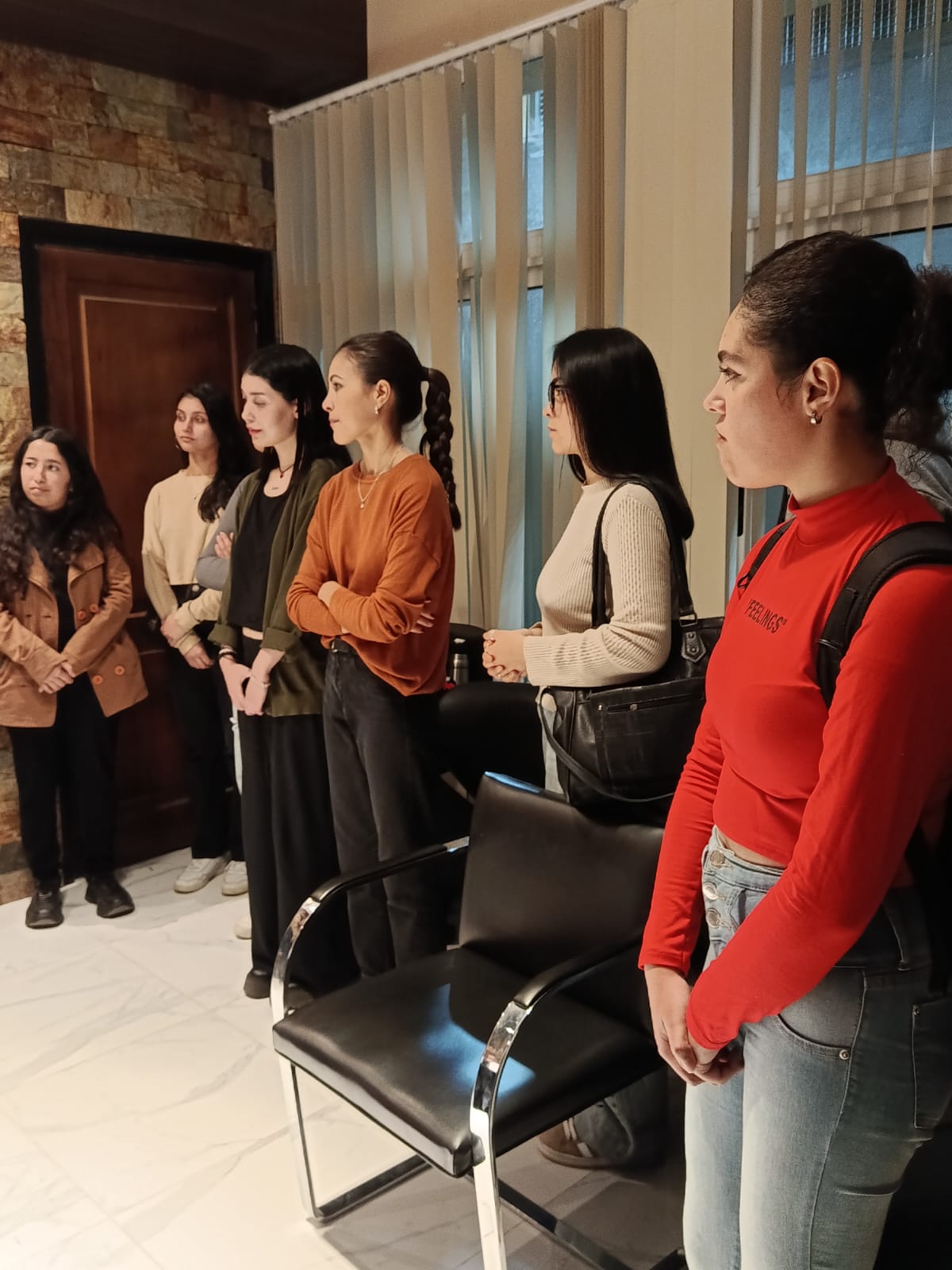 Estudiantes de 25 de Mayo recibieron becas de ayuda económica