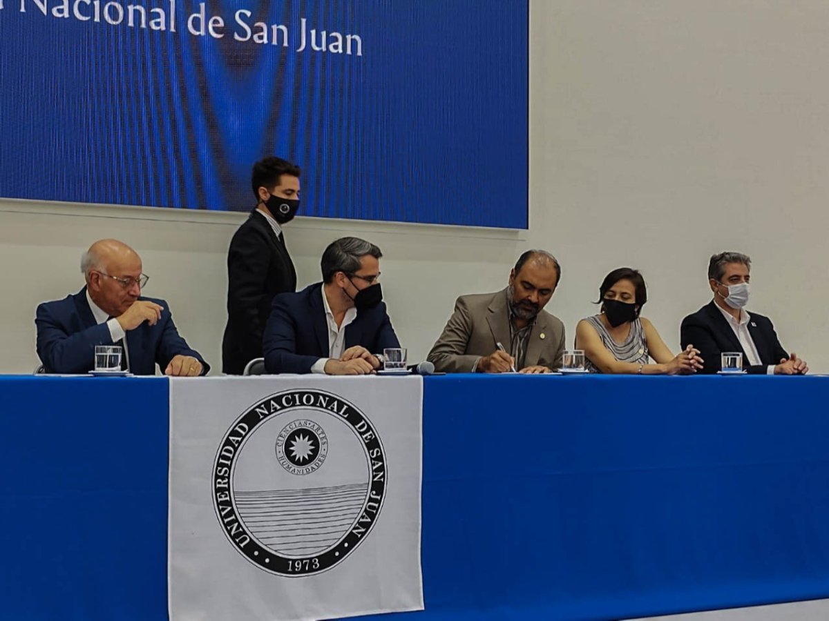 Acta Complementaria entre Sociales, la UNSJ y la Secretaria de Estado de Seguridad y Orden Público