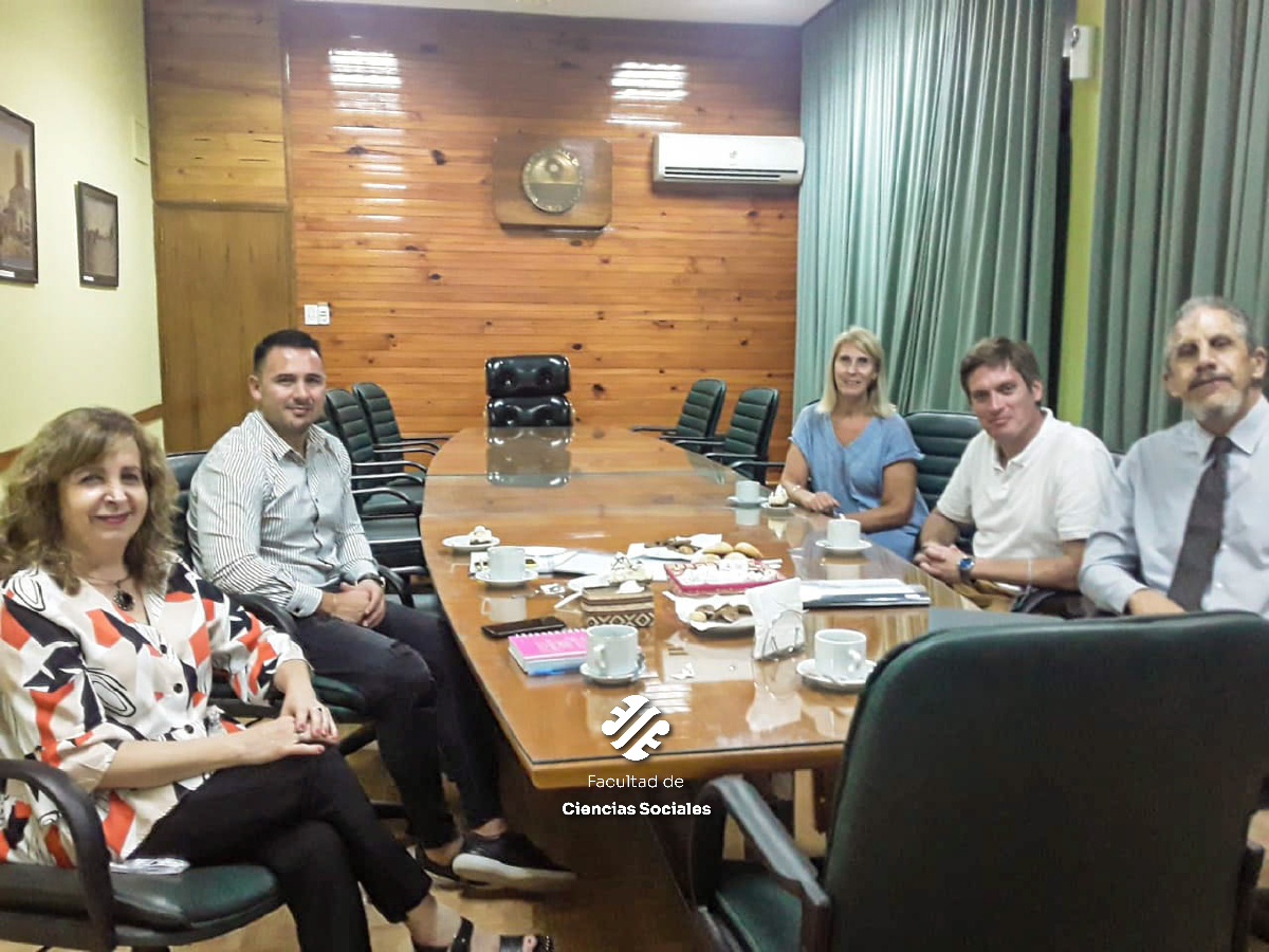 Nuestra Facultad, en conjunto con la Universidad del Chaco Austral, realizará un convenio para intercambiar ofertas de posgrado