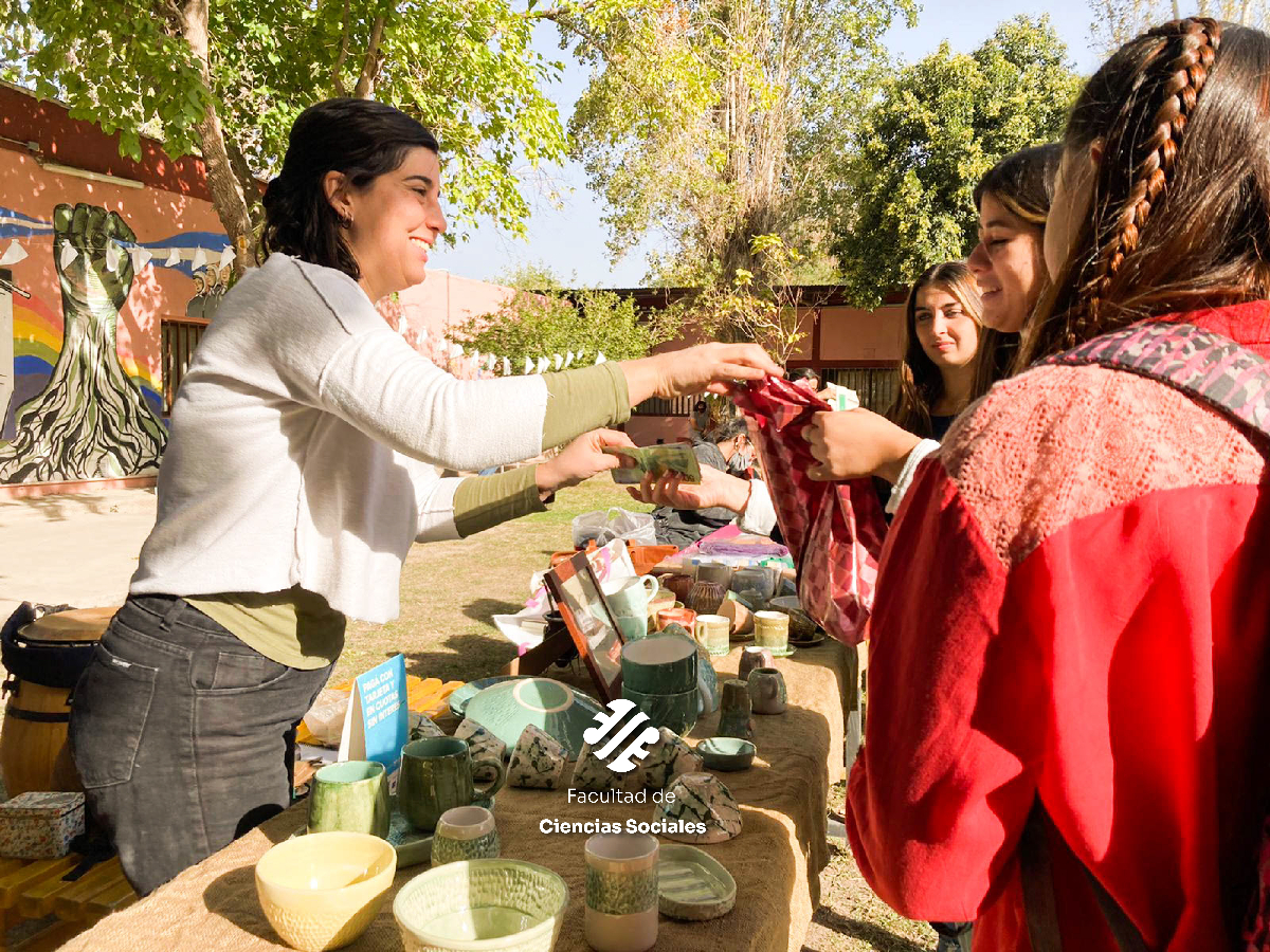  En el marco del Proyecto de Extensión “Memorias Feministas”, se realizó el Festival “Ahora que estamos juntxs” en Sociales