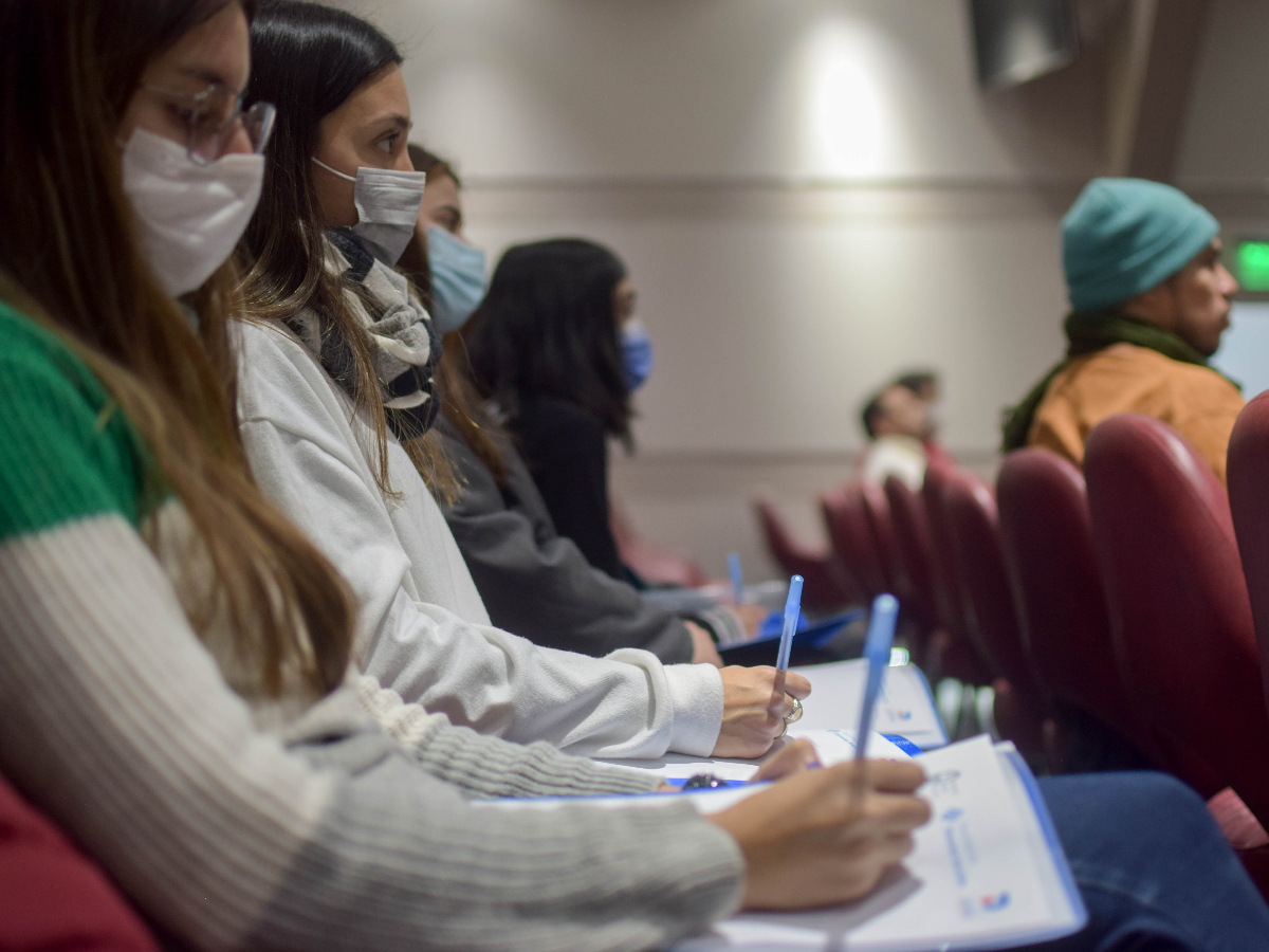 La Comunidad de Sociales acordó acciones frente a la histórica problemática de aulas
