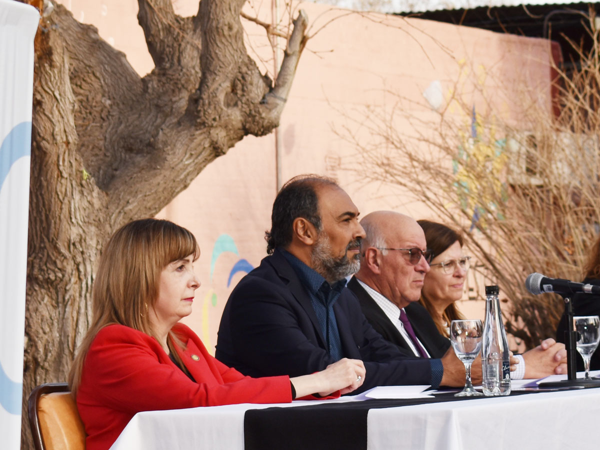 "Camino a los 60 años de la Facultad queremos invitar a recordar, hacer memoria y celebrar nuestra existencia"