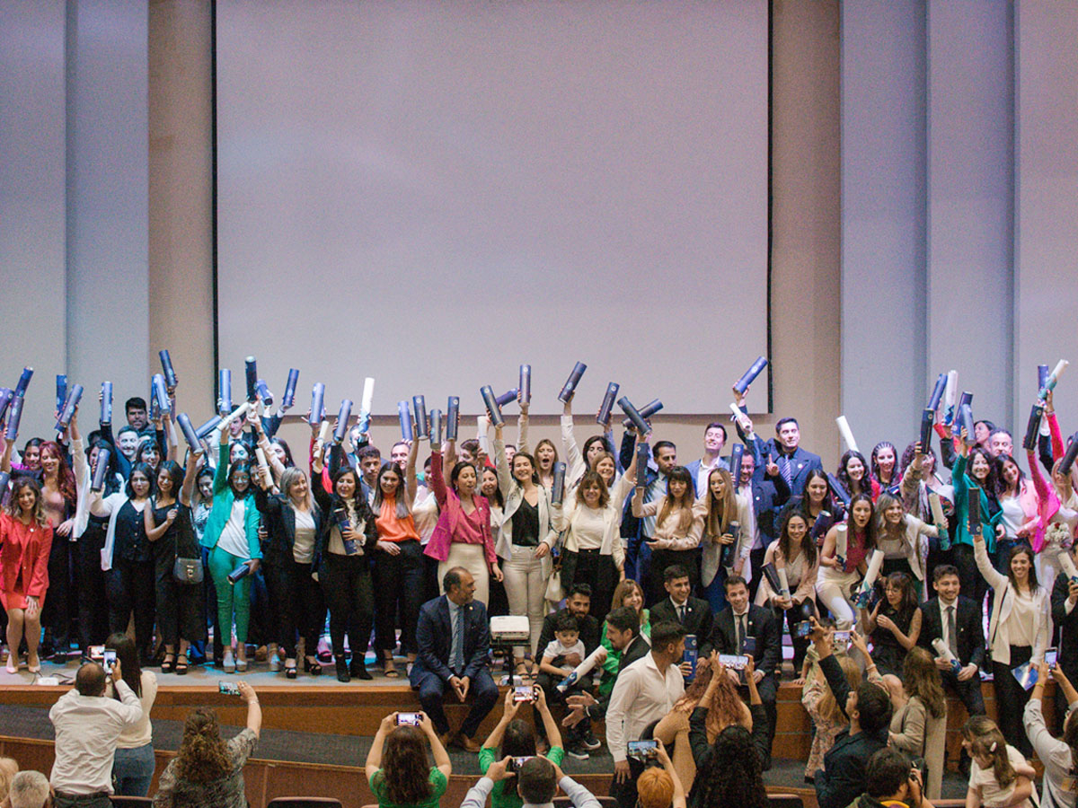 "Esta ceremonia es el reconocimiento a la historia personal y social que hay detrás de cada Diploma”
