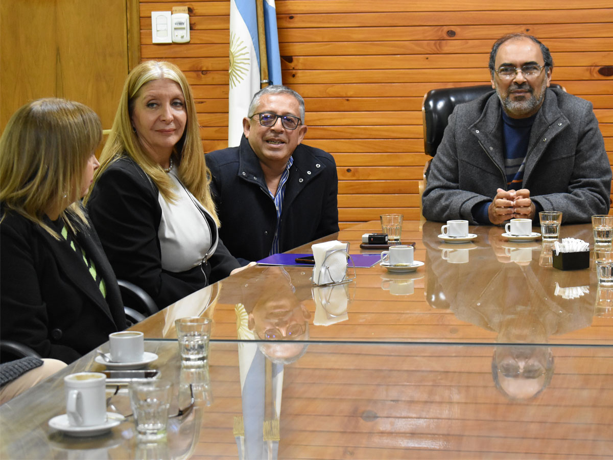 Sociales y la Escuela Universitaria de Ciencias de la Salud dictarán un curso sobre el uso del cannabis medicinal
