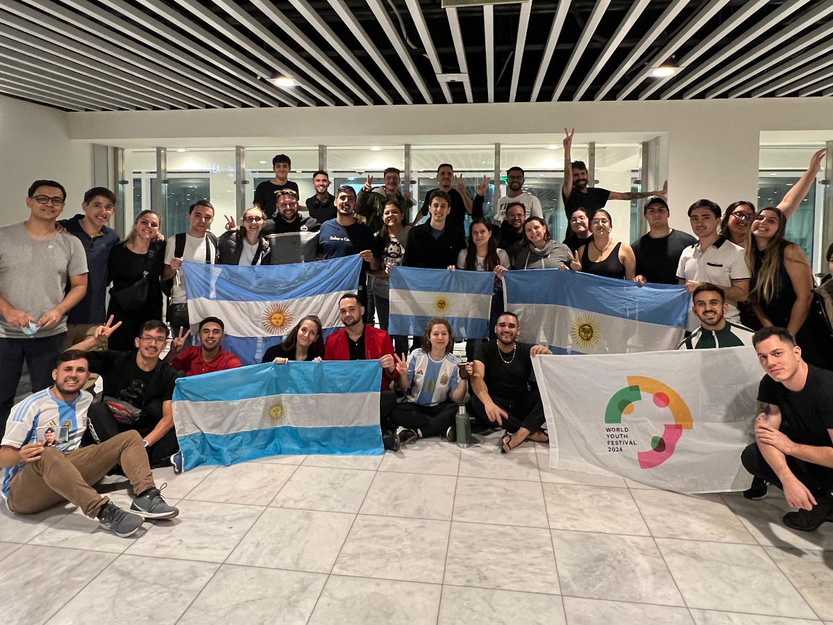 Cuatro estudiantes de Sociales viajaron a Rusia para participar del Festival Mundial de la Juventud