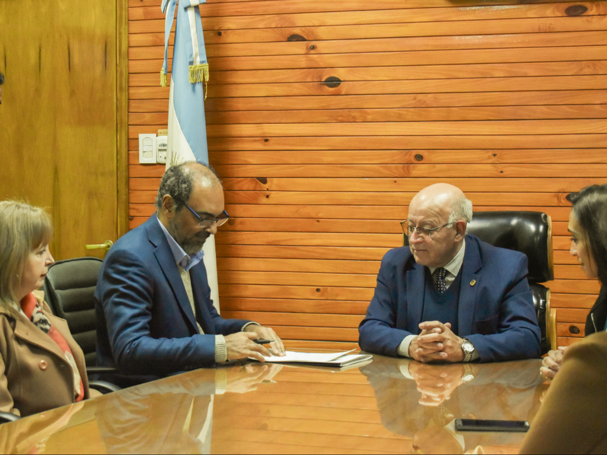 Residentes de Caucete podrán acceder a la Maestría en Políticas Públicas y Territorio