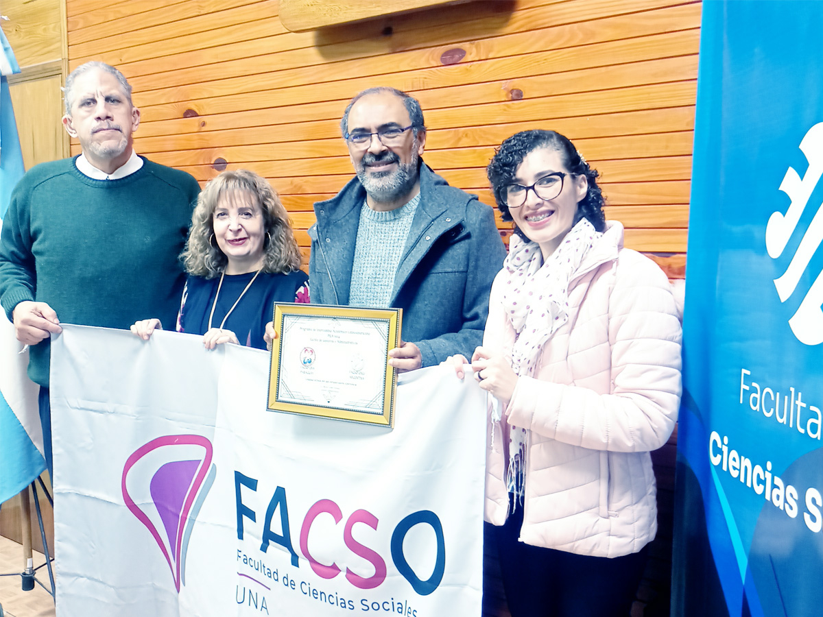 Una compañera nodocente de la Universidad de Asunción visita Sociales 