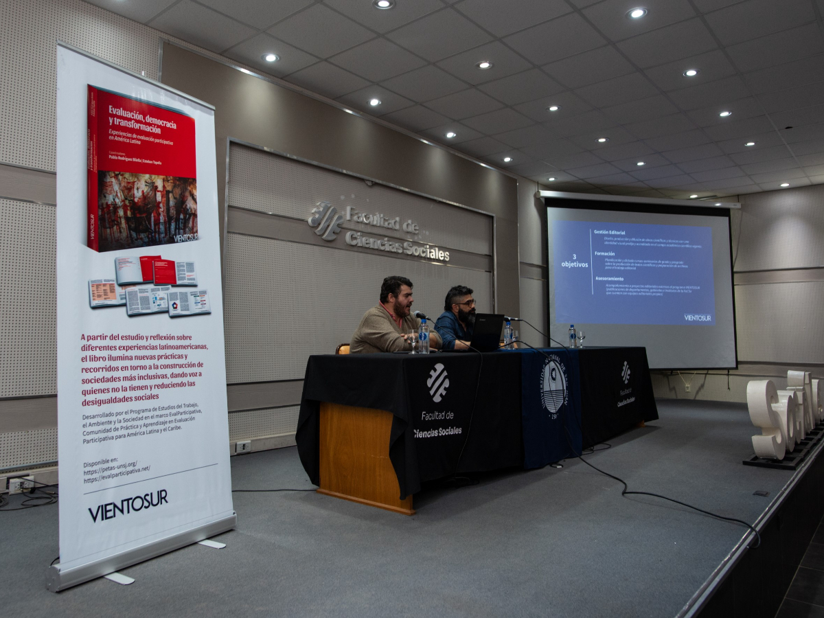 La Secretaría de Extensión presentó Vientosur, una editorial para producciones electrónicas