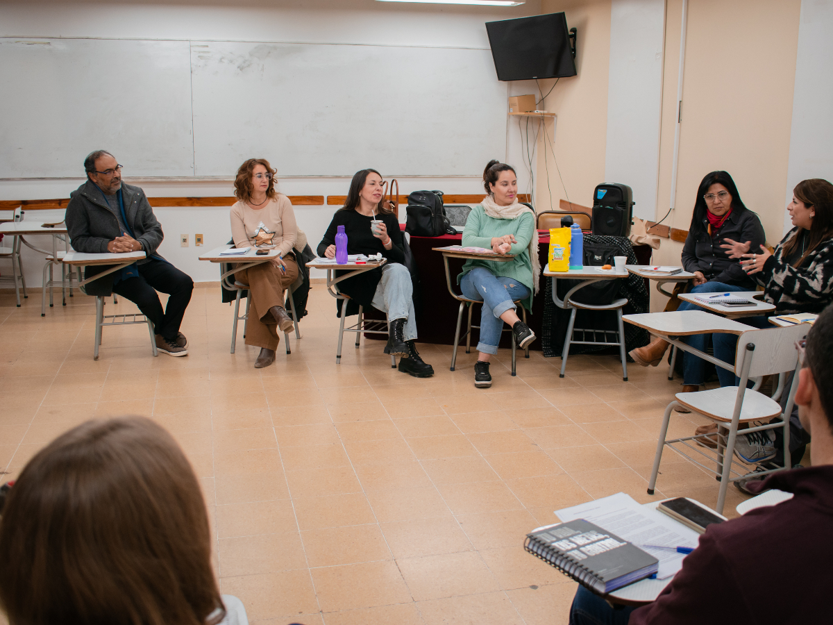 Prácticas Socioeducativas: Un taller para acompañar la implementación curricular