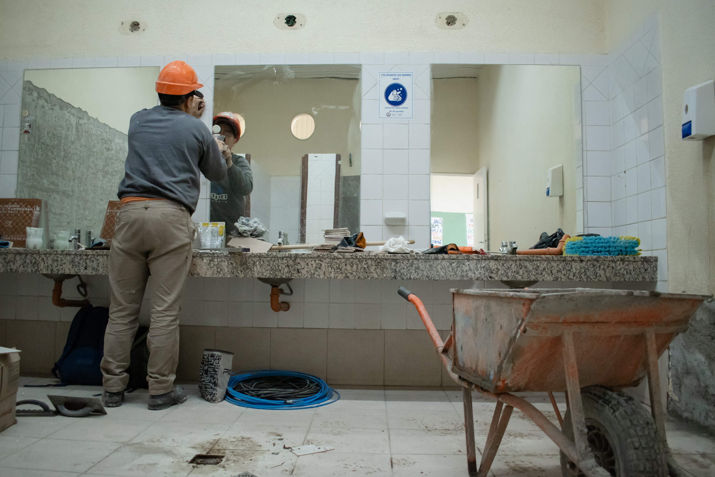 Comenzó la campaña de concientización sobre la limpieza y el cuidado de los recursos de la Facultad