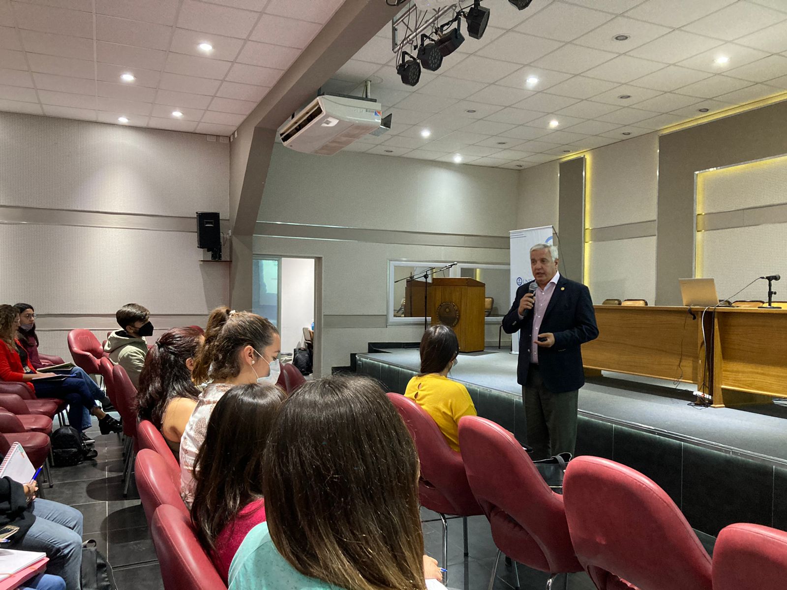 Sociales inauguró el Diplomado en Marketing en el marco del proyecto Escuelas de Educación Profesional de la UNSJ