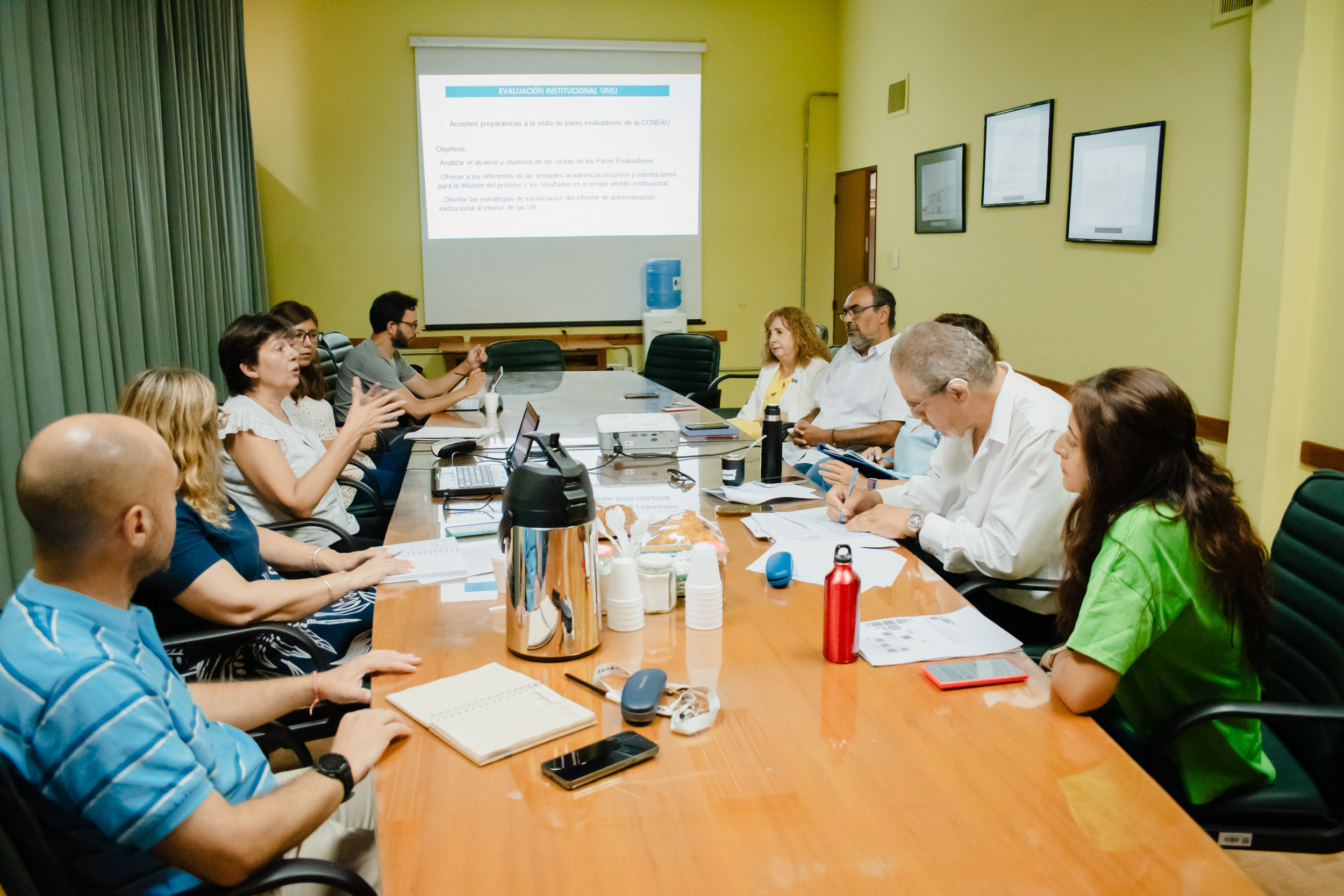 Sociales se prepara para la llegada de la evaluación externa de la CONEAU