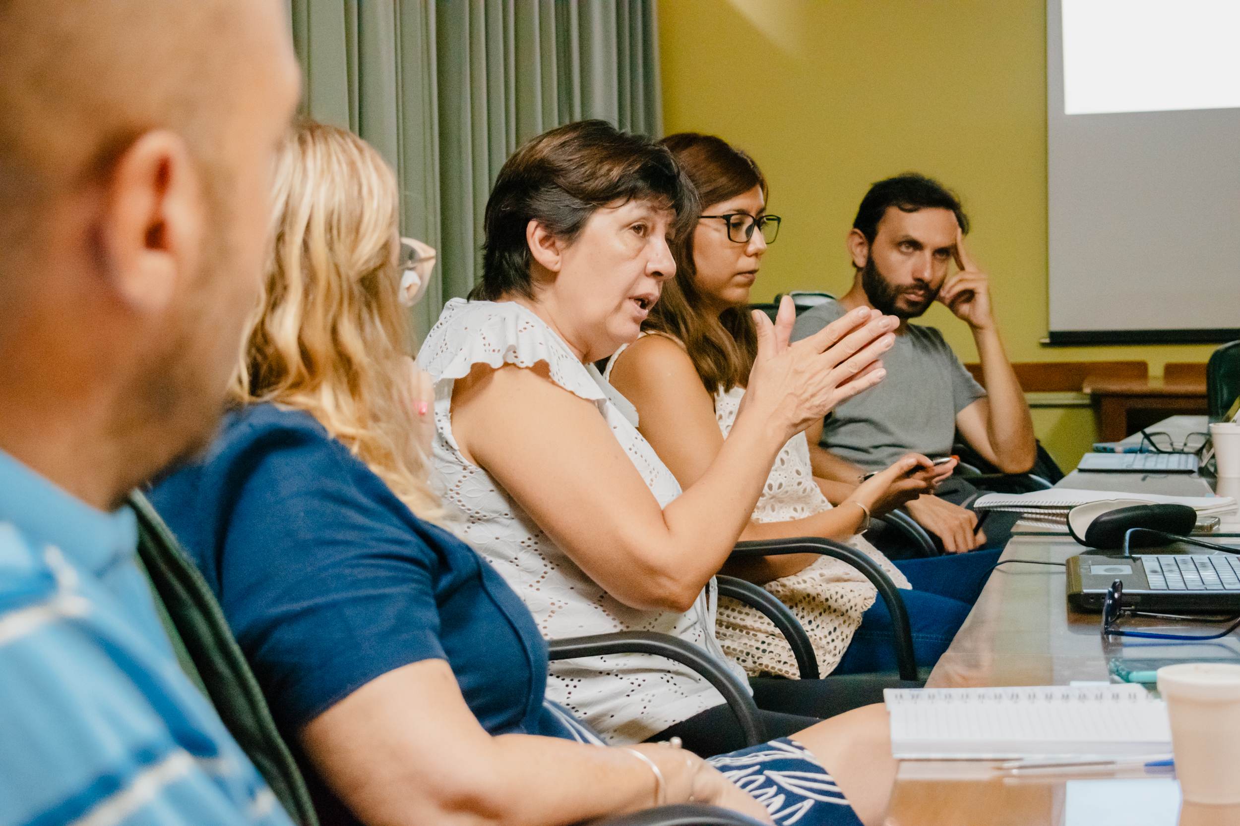 Sociales se prepara para la llegada de la evaluación externa de la CONEAU