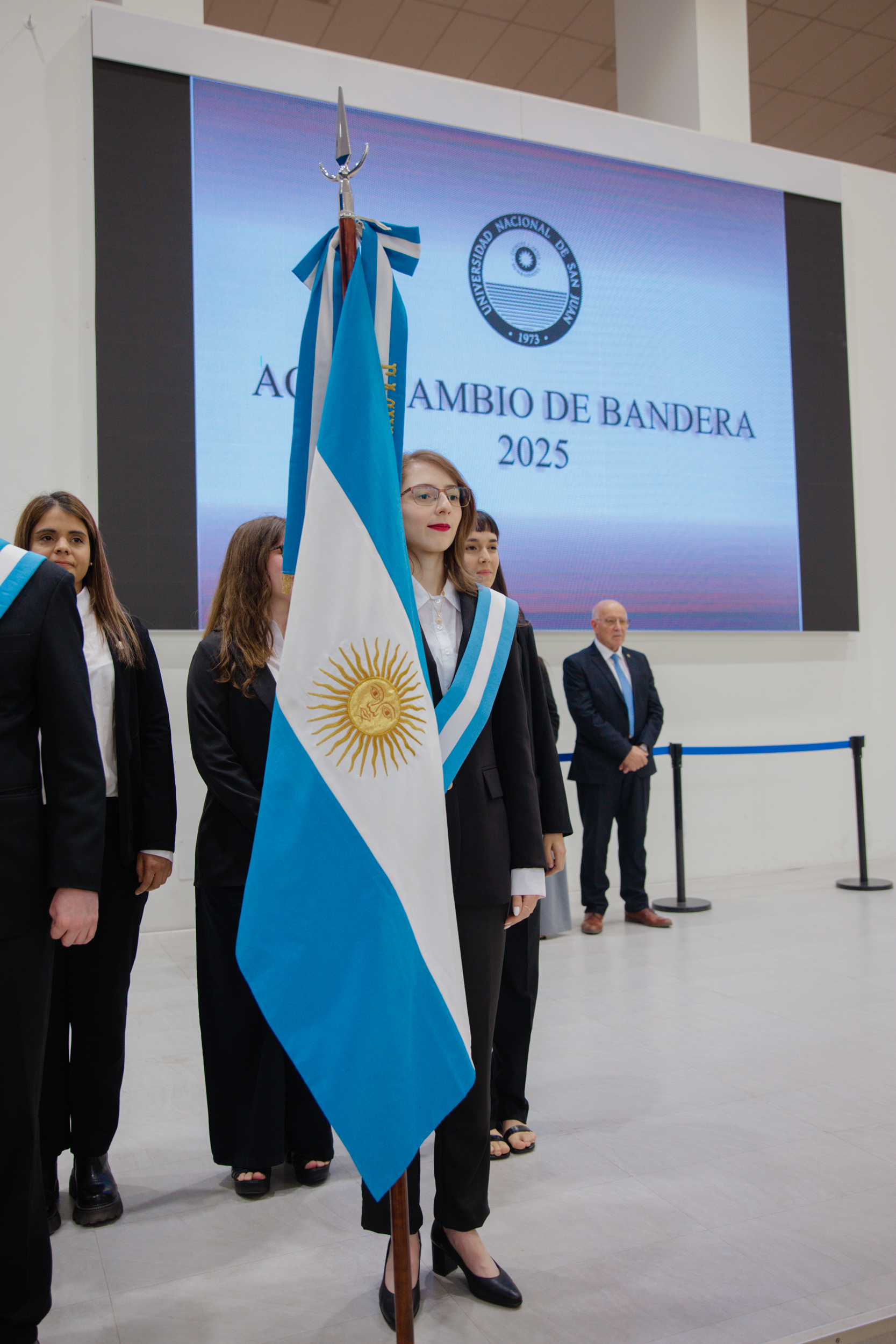 Asumió el nuevo Cuerpo de Bandera de Sociales