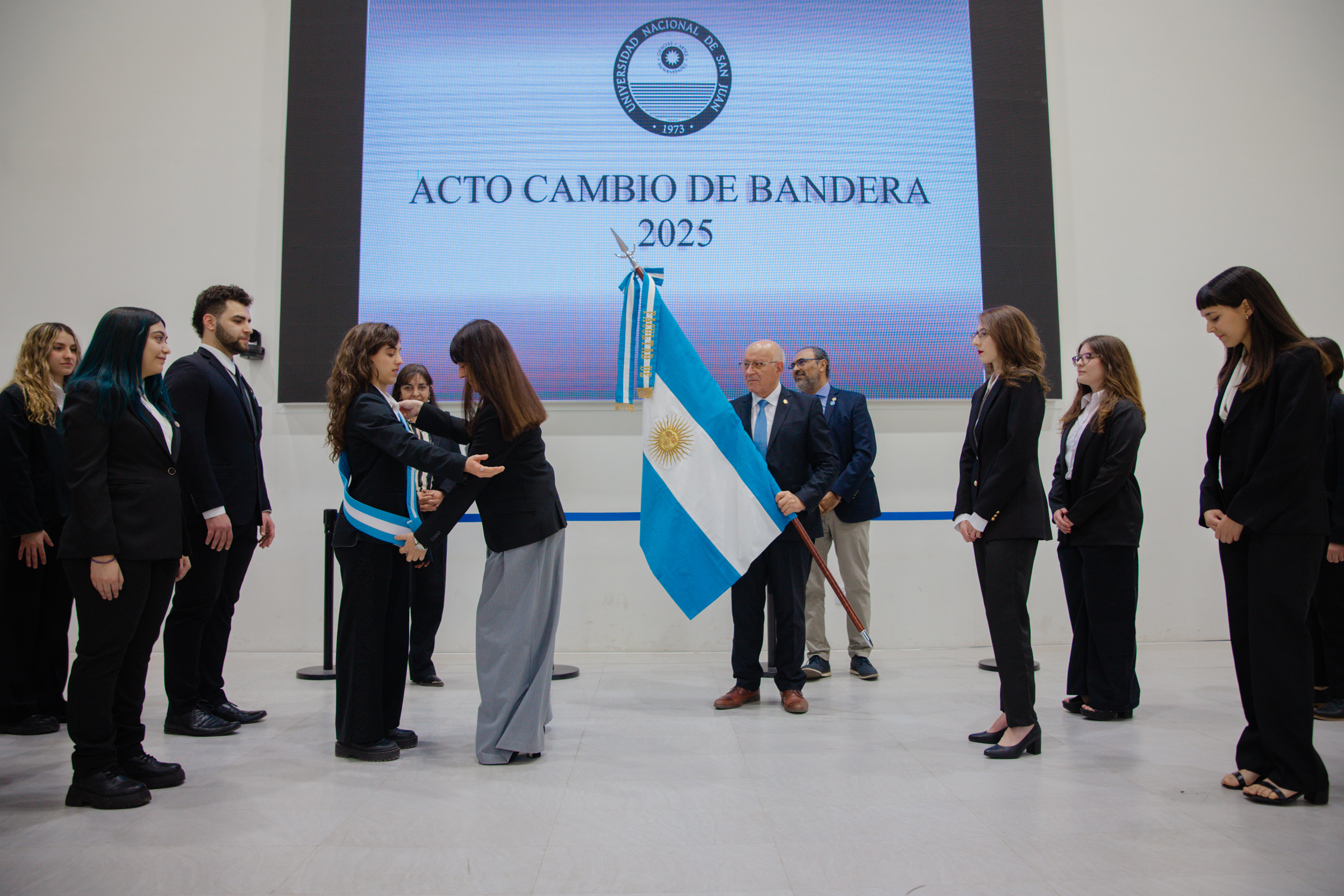 Asumió el nuevo Cuerpo de Bandera de Sociales
