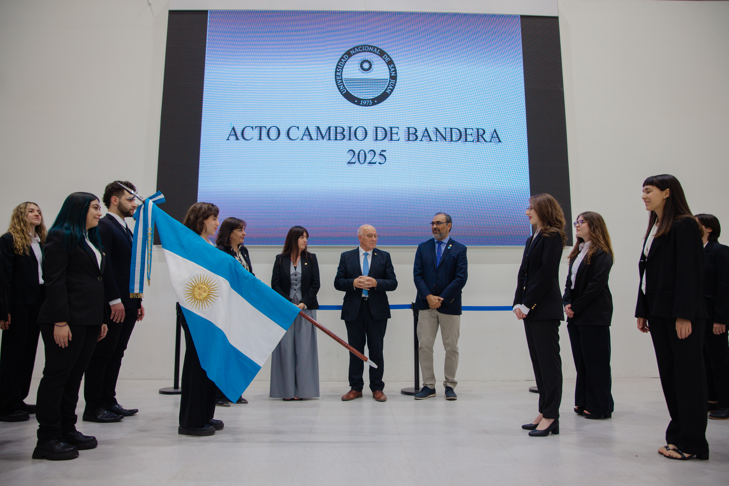 Asumió el nuevo Cuerpo de Bandera de Sociales