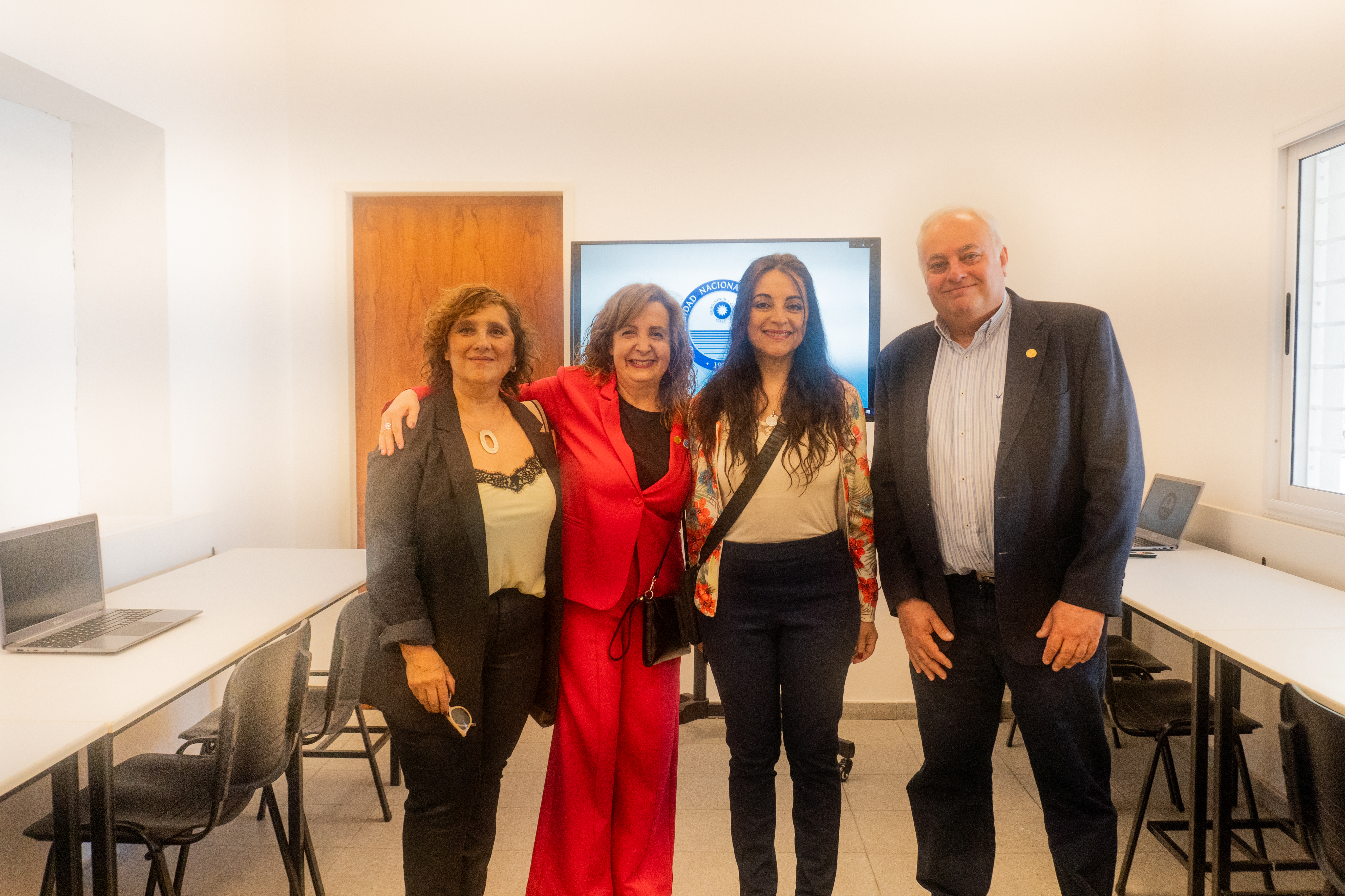 El Instituto de Investigaciones Socio Económicas celebró su 50° aniversario con nueva identidad visual y un espacio para becarios y becarias