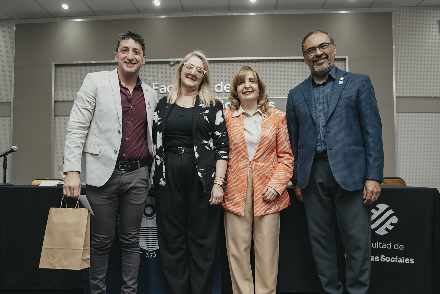 Las nuevas autoridades de departamentos e institutos asumieron en sus funciones para el periodo 2025-2029