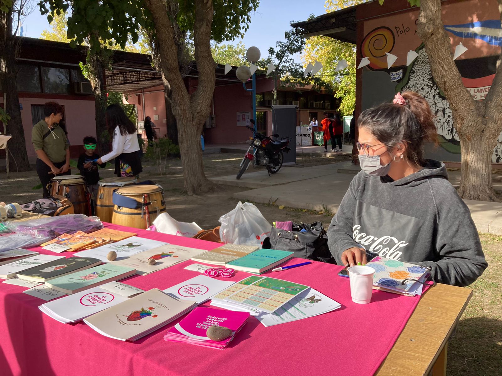  En el marco del Proyecto de Extensión “Memorias Feministas”, se realizó el Festival “Ahora que estamos juntxs” en Sociales