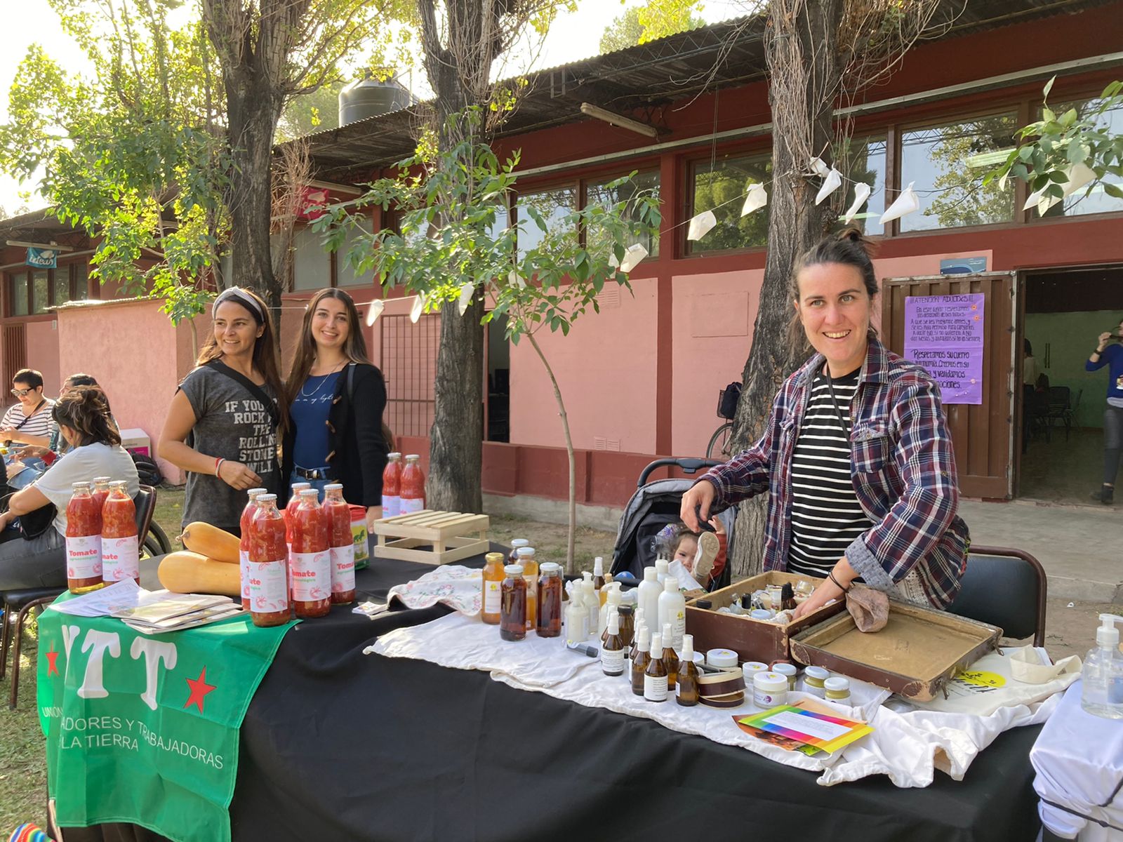  En el marco del Proyecto de Extensión “Memorias Feministas”, se realizó el Festival “Ahora que estamos juntxs” en Sociales