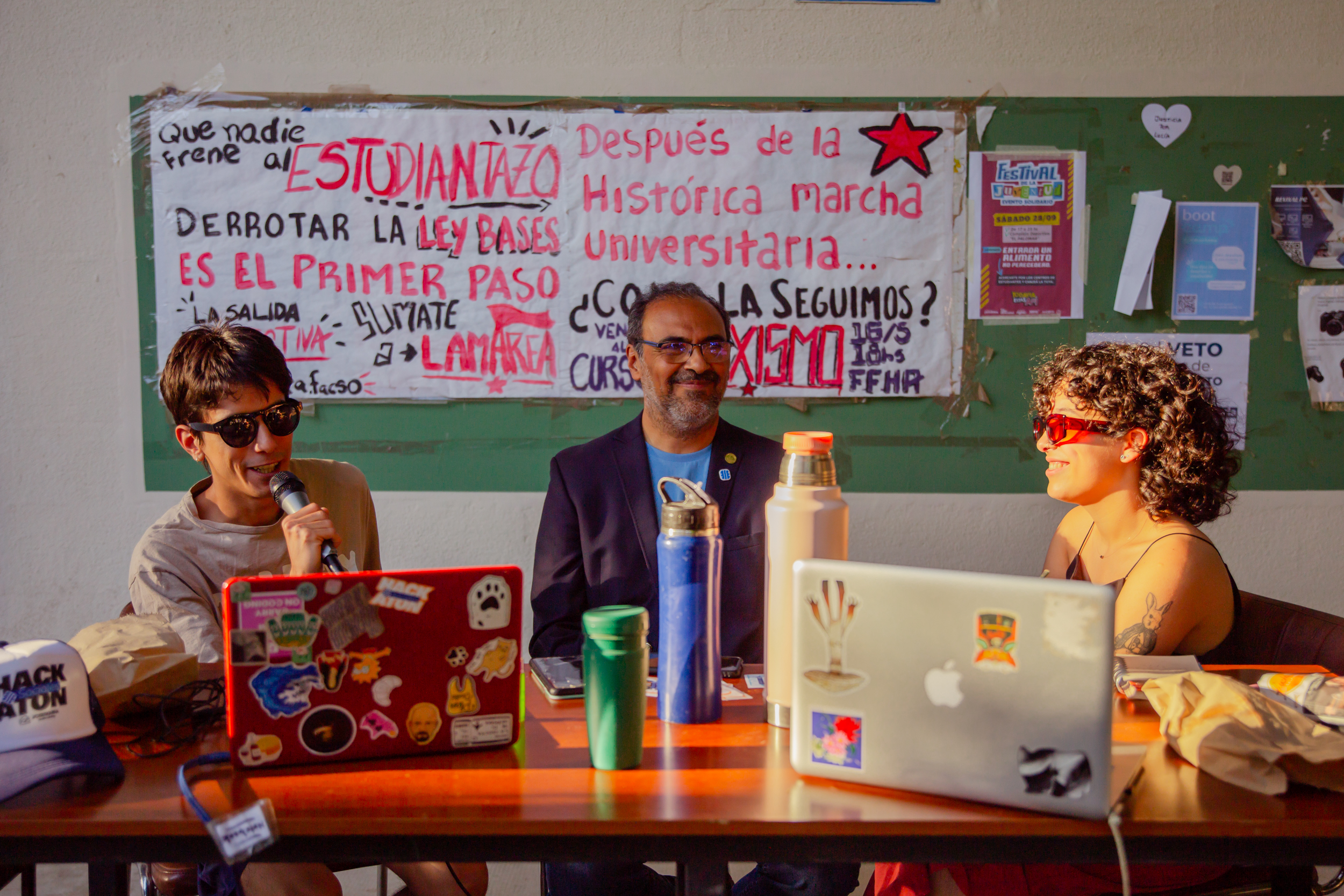 27 equipos participaron hasta la última instancia de la Hackatón de Sociales