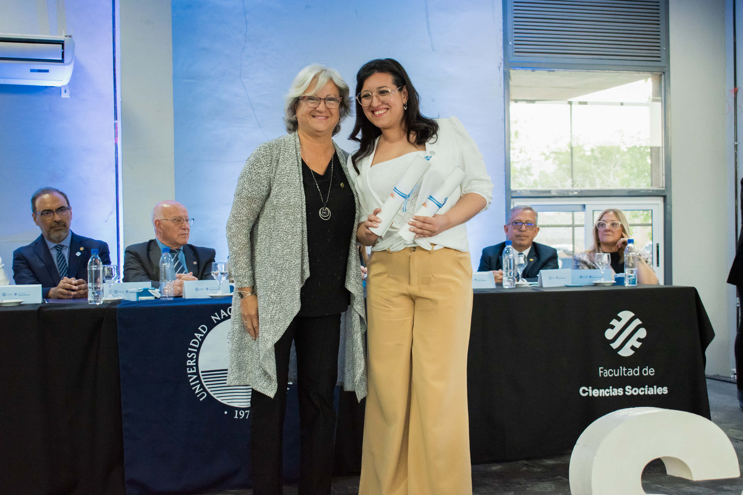 "No olvidemos nunca que la educación pública es un derecho humano fundamental, aunque intenten hacernos creer lo contrario"