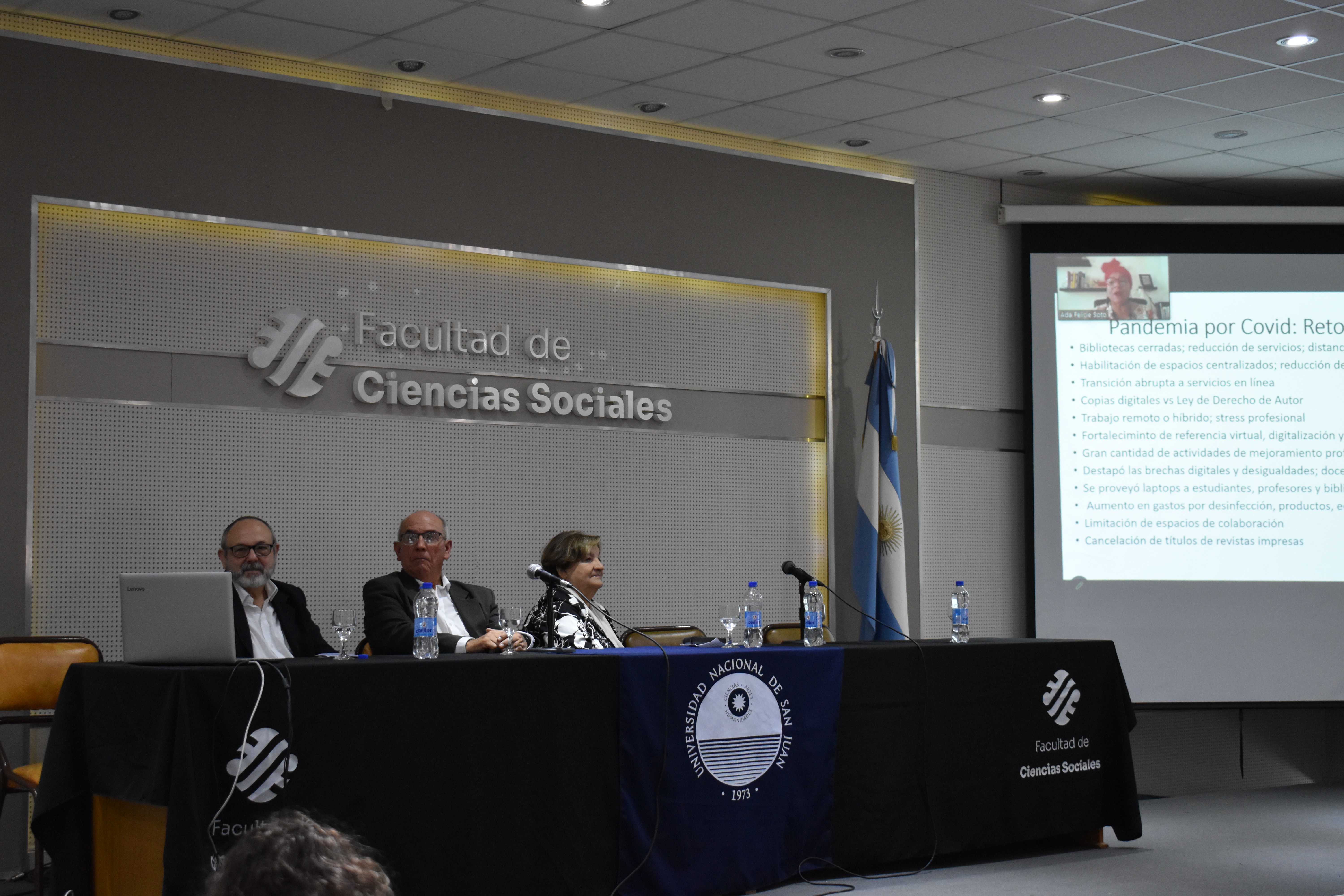 Inició la segunda cohorte de Bibliotecología con un Conversatorio sobre su presente y futuro