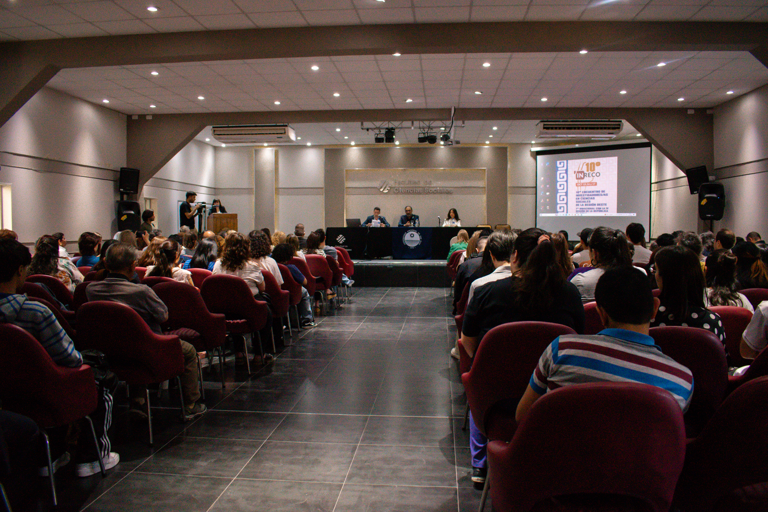 Comenzó el Encuentro de Investigadores en Ciencias Sociales de la Región Centro Oeste