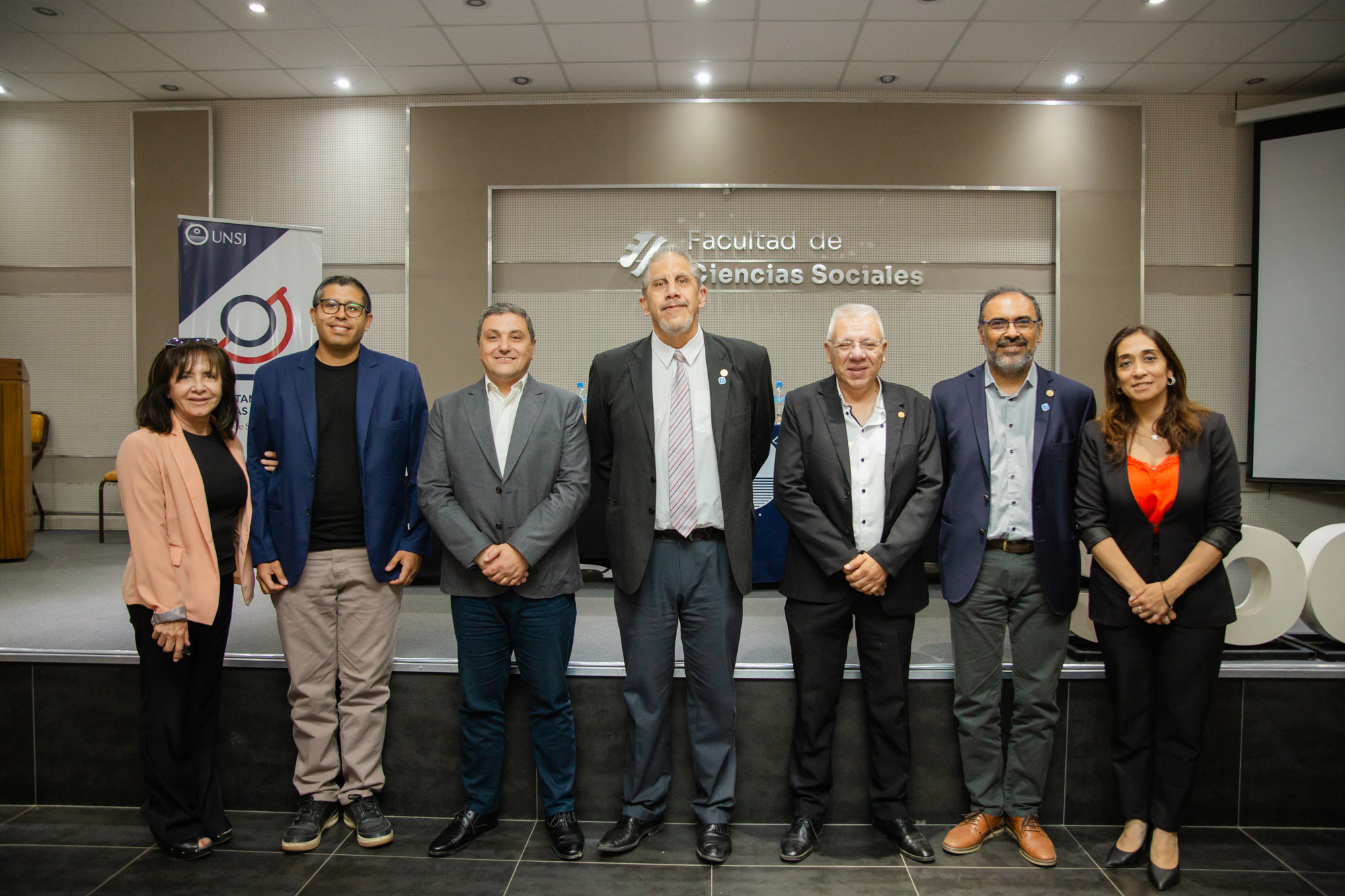 El Departamento de Ciencias Políticas celebró su fecha con un panel y un encuentro regional