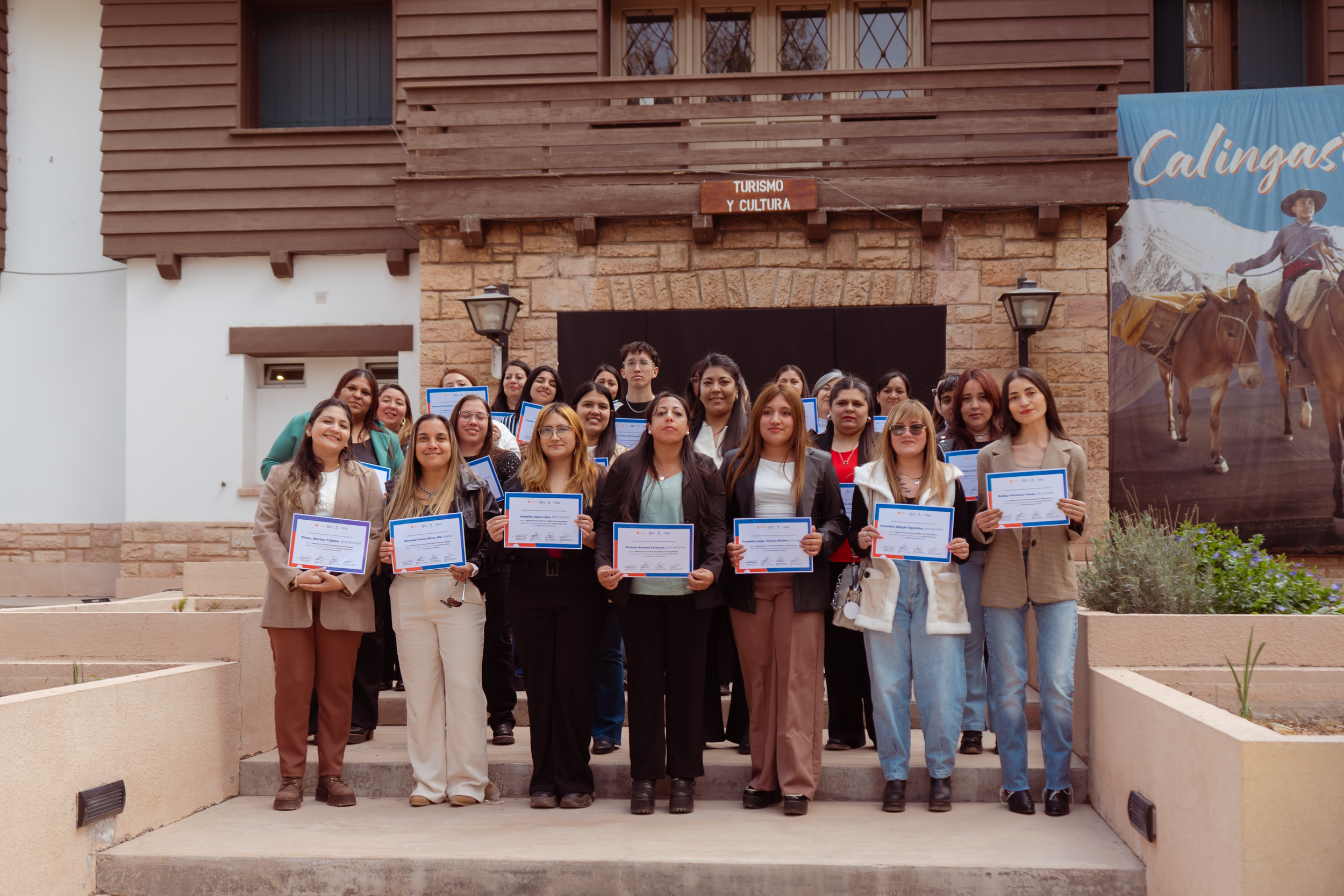 Sociales entregó los certificados de la diplomatura de extensión en Comunicación Digital para emprendedores