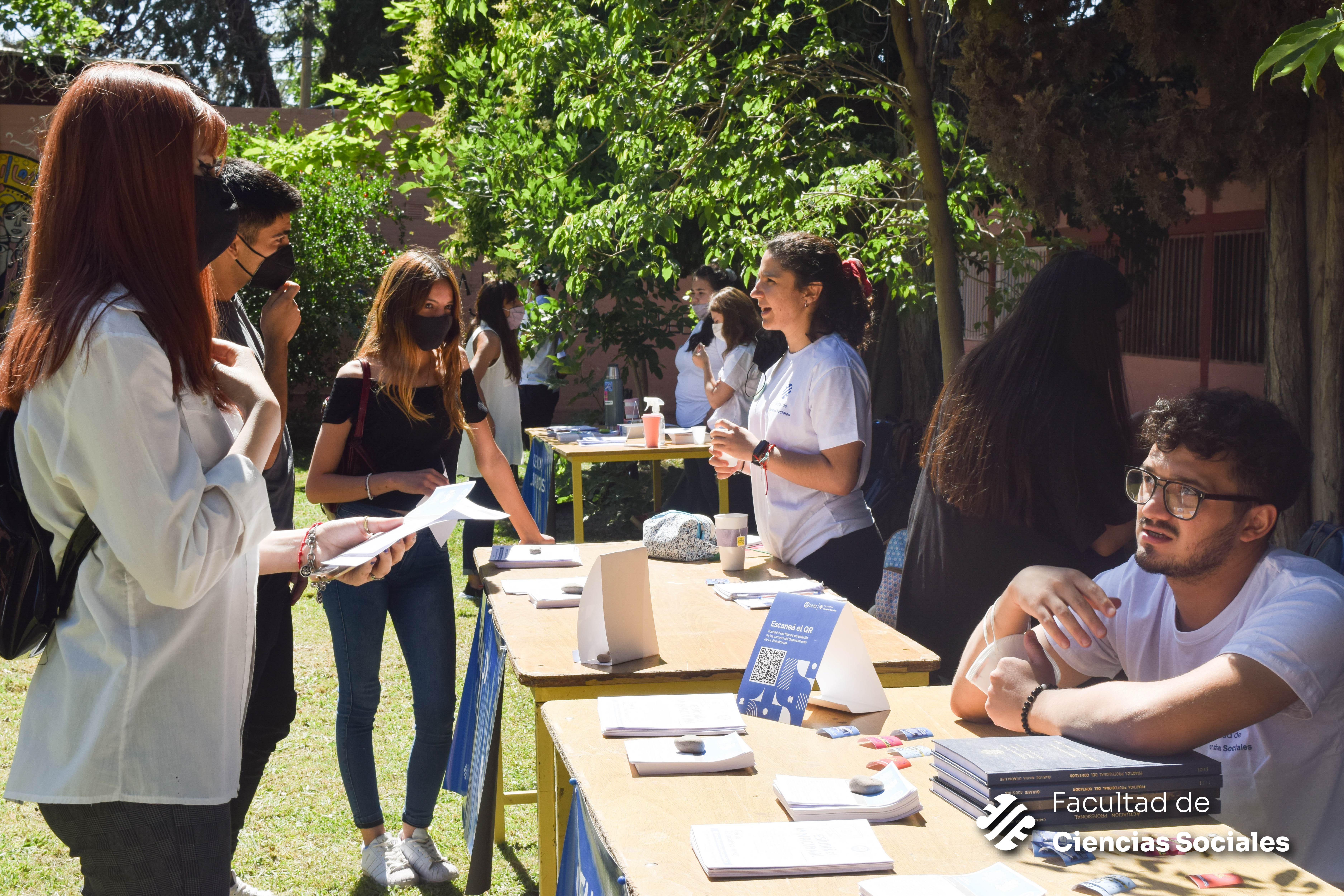 Feria Educativa Abierta en Sociales